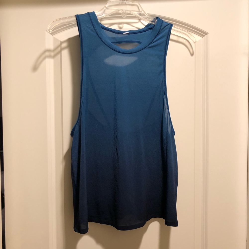 Lululemon workout tank with open back